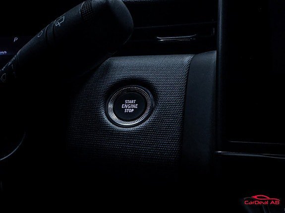 Vehicle Image 28