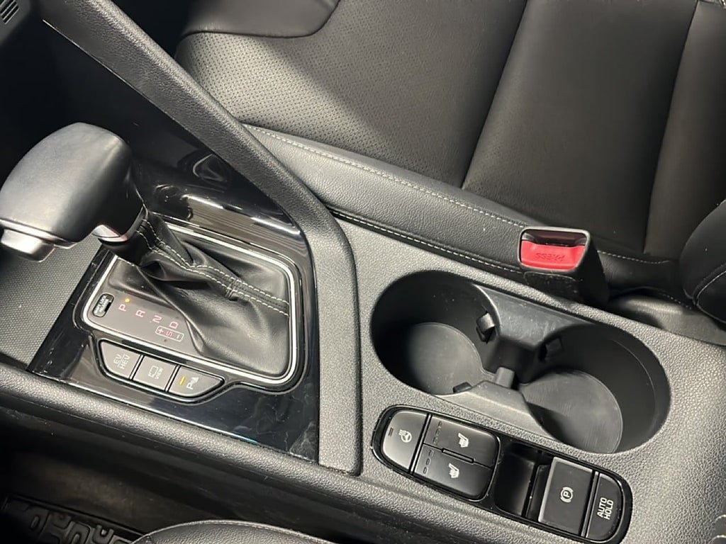 Vehicle Image 12