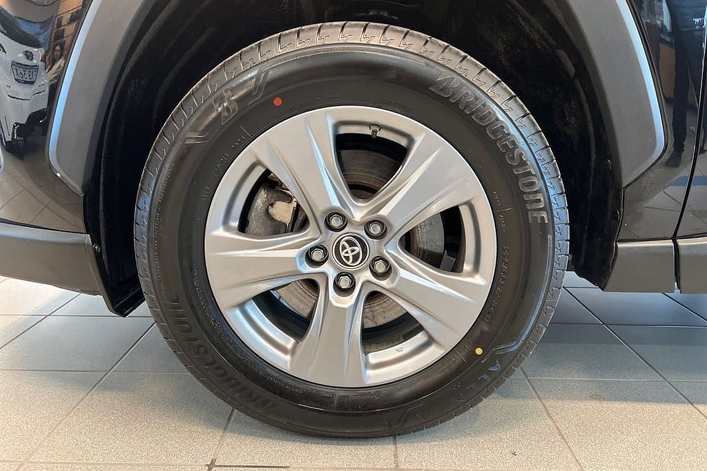 Vehicle Image 18