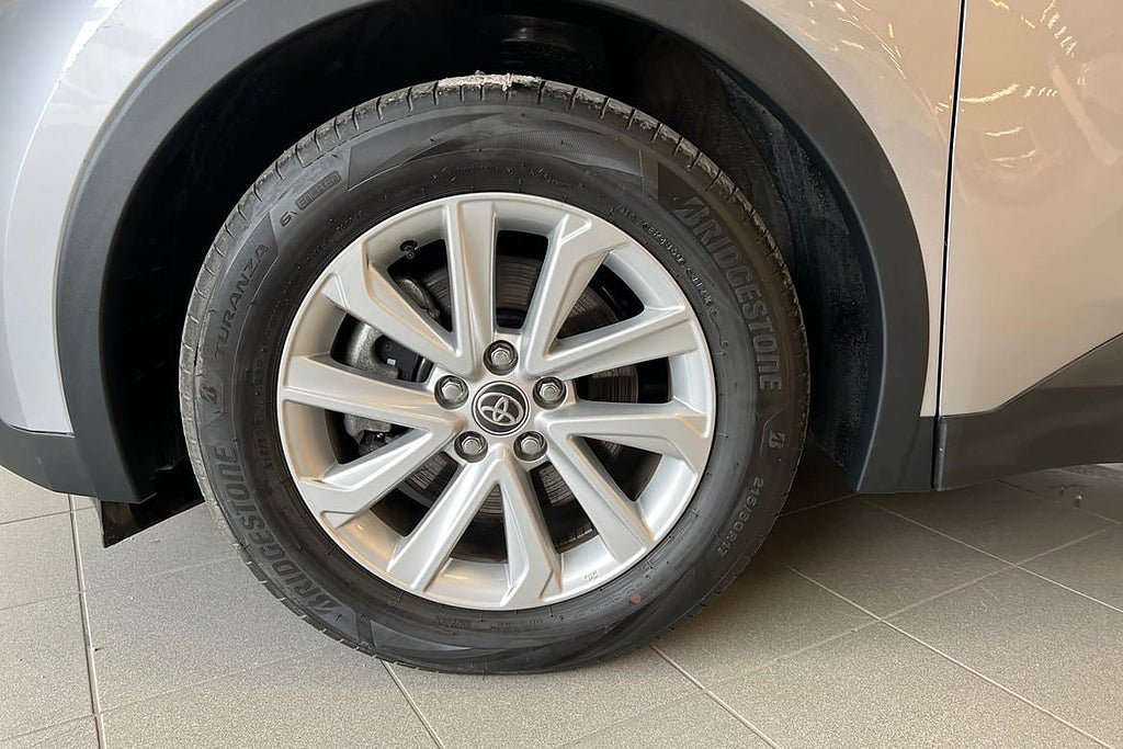 Vehicle Image 18