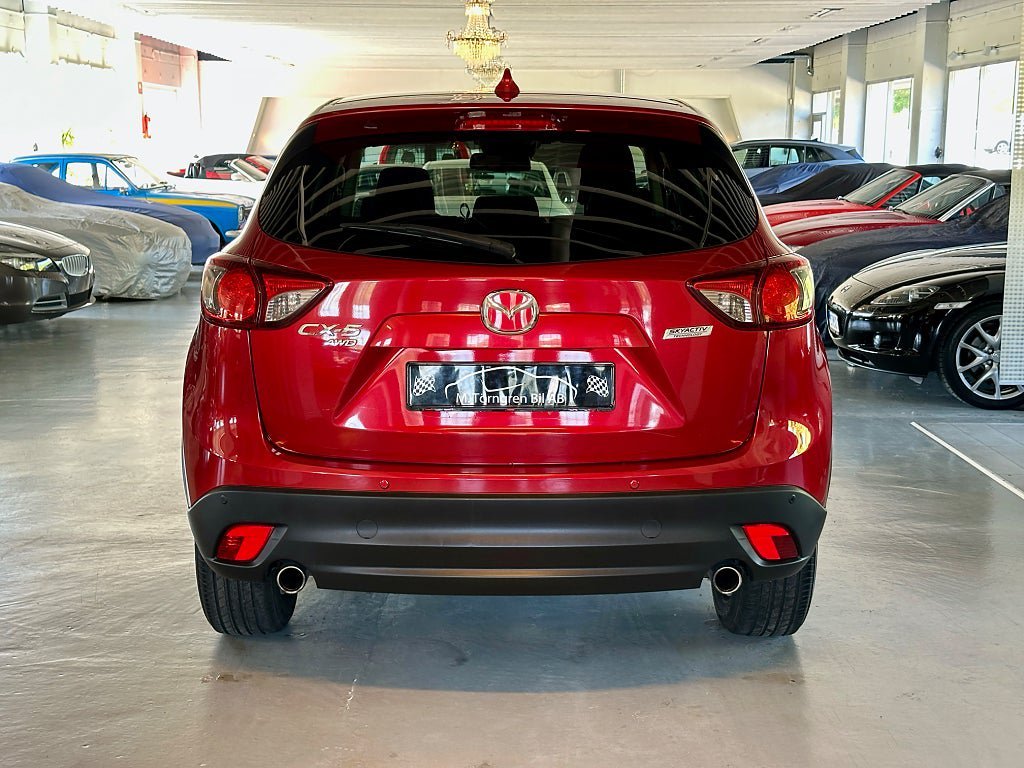 Vehicle Image 8