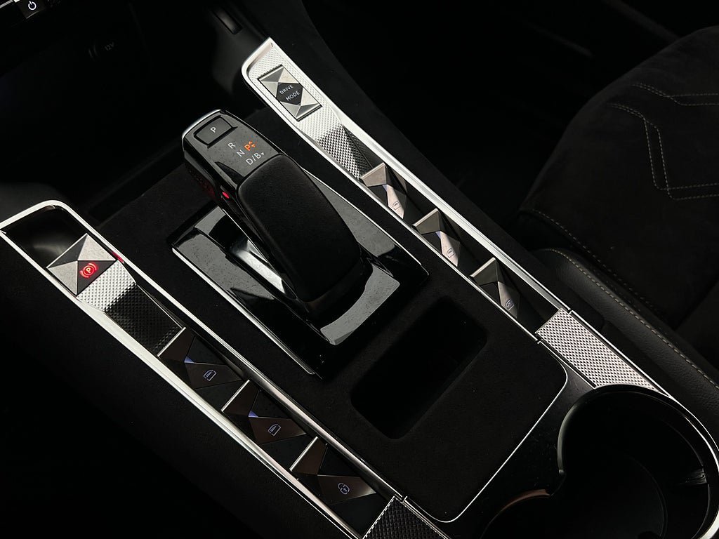 Vehicle Image 28