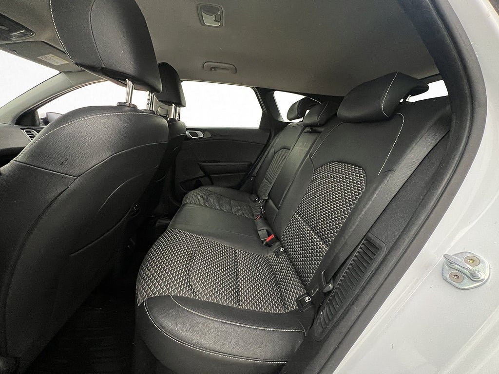Vehicle Image 29
