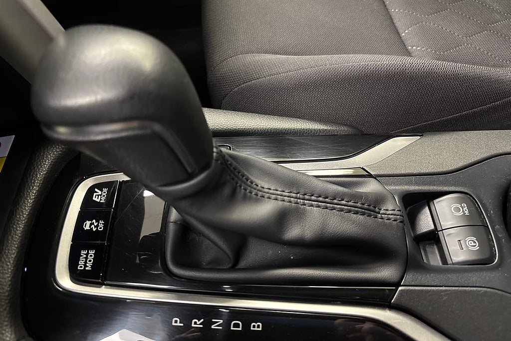 Vehicle Image 15