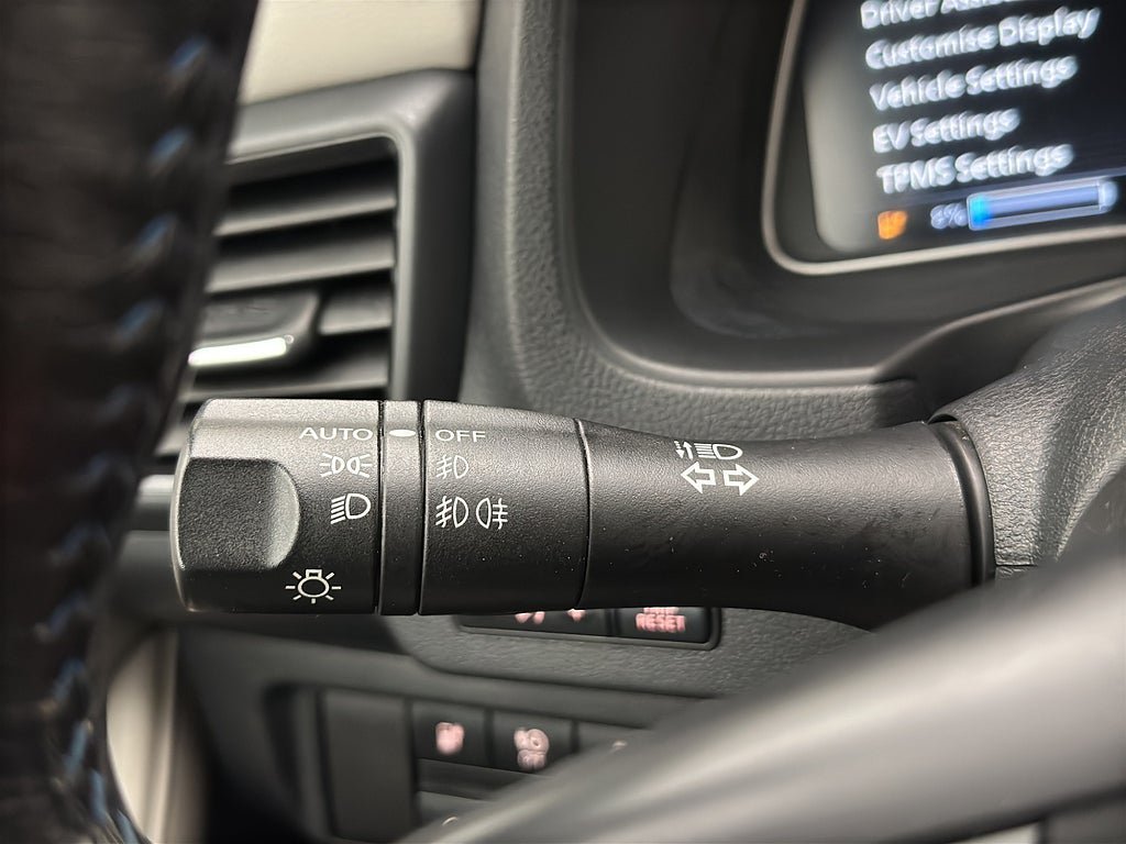 Vehicle Image 35