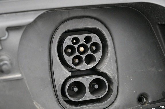 Vehicle Image 26