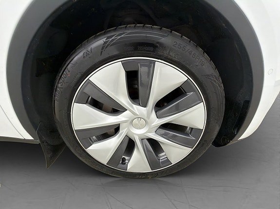 Vehicle Image 33