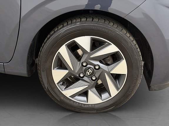 Vehicle Image 31