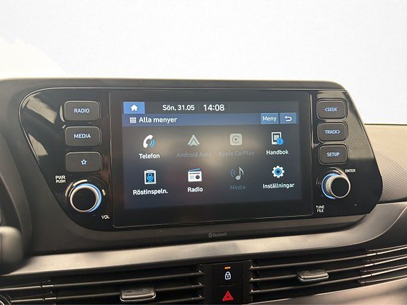 Vehicle Image 23