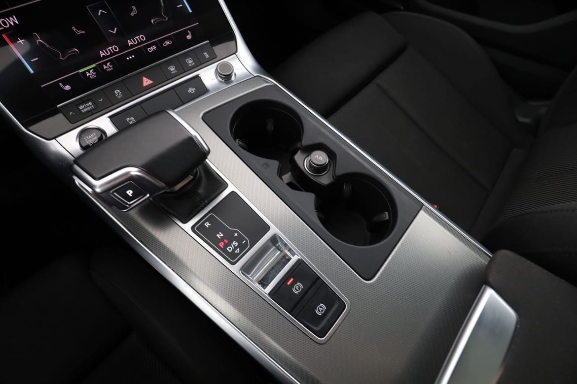 Vehicle Image 24