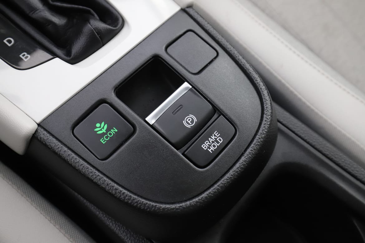 Vehicle Image 32