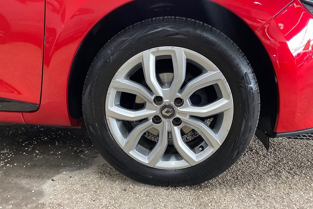 Vehicle Image 17
