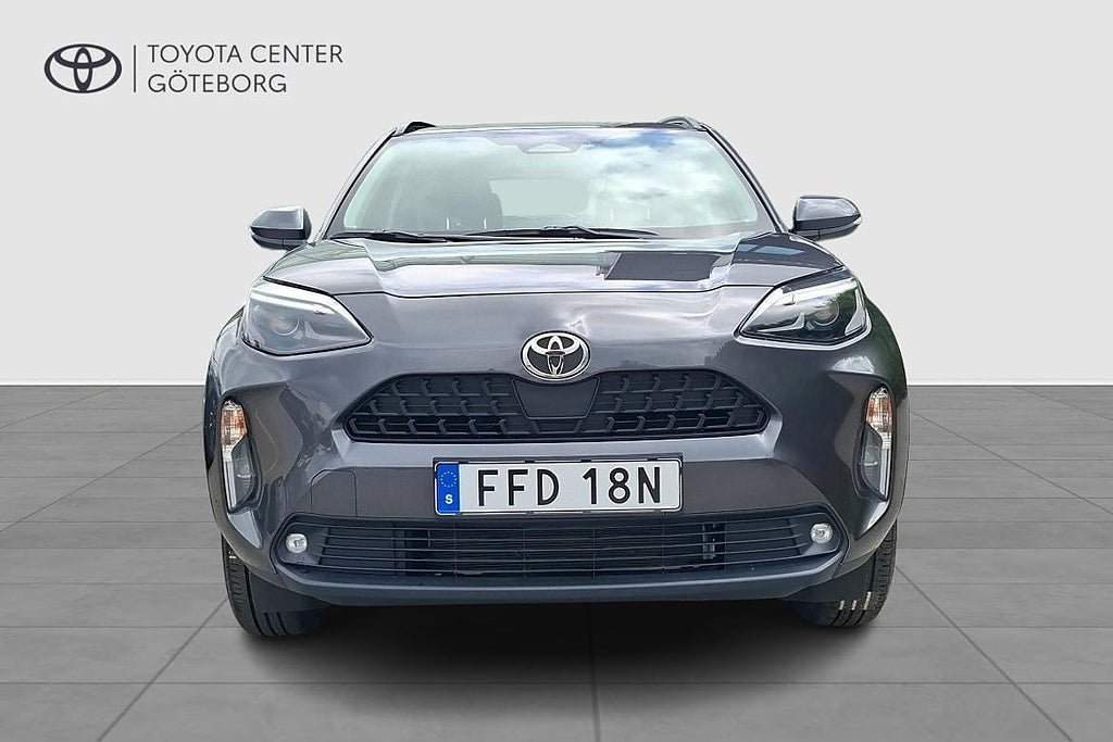 Vehicle Image 6