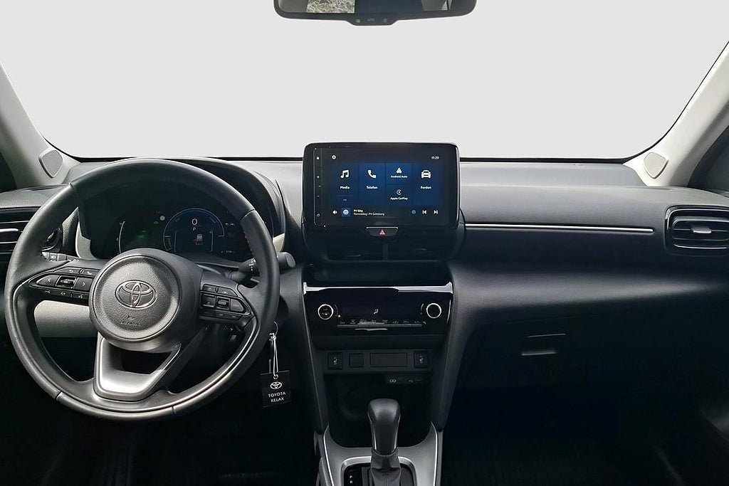 Vehicle Image 10
