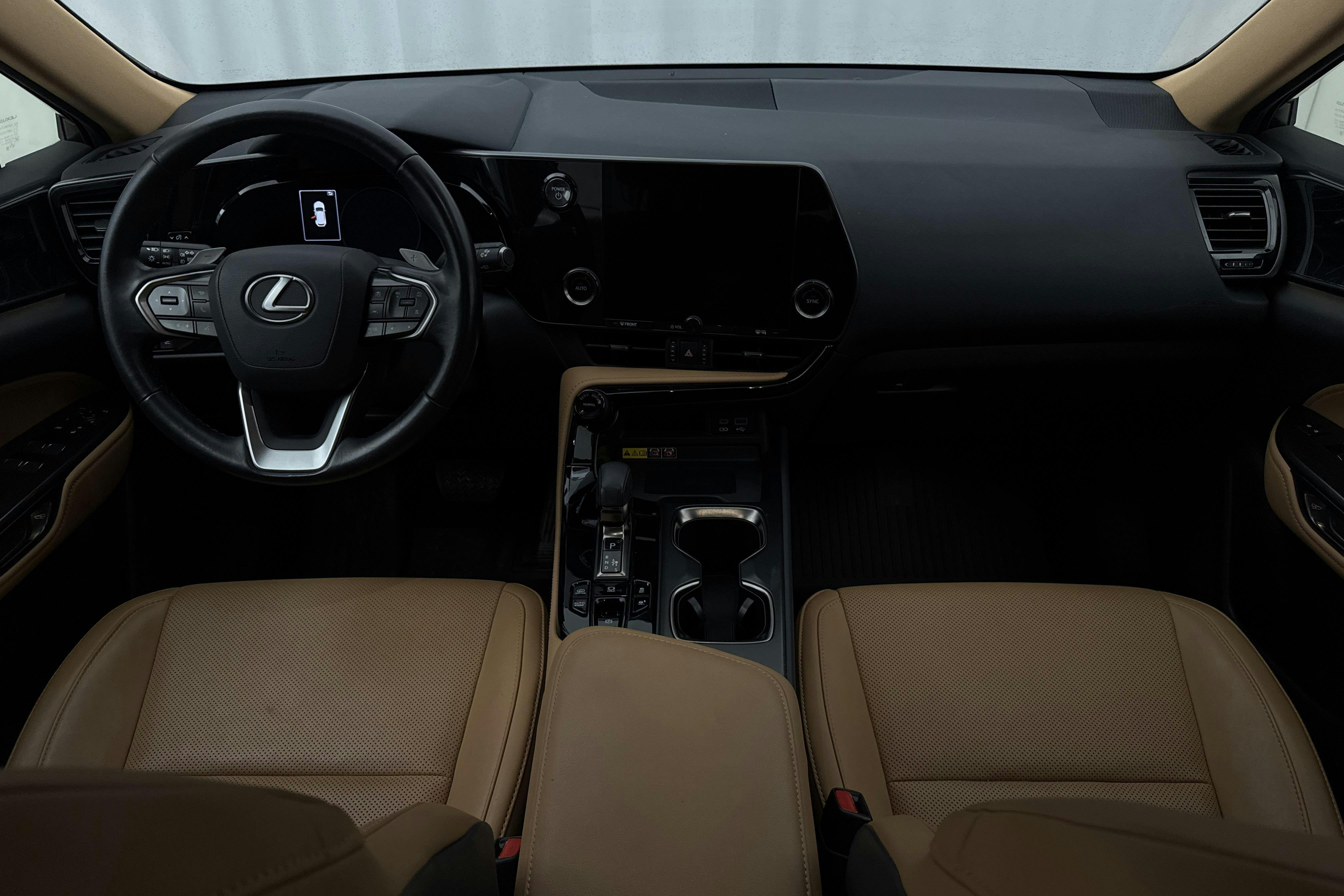 Vehicle Image 6