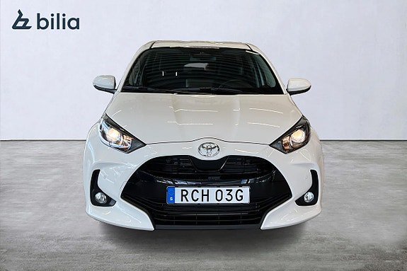 Vehicle Image 6