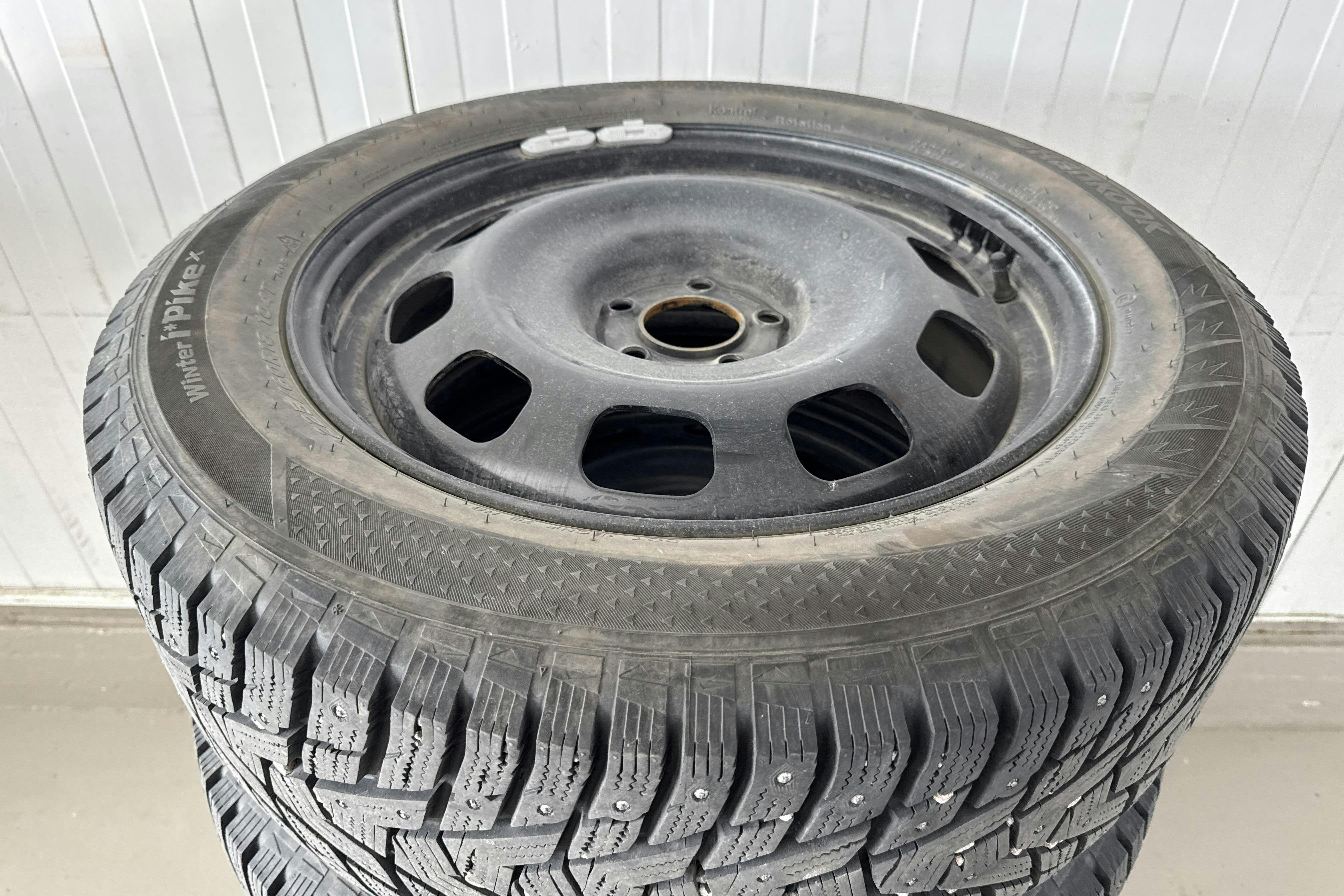 Vehicle Image 21