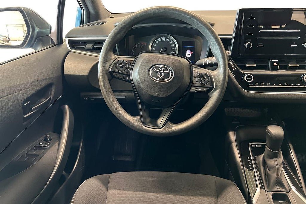 Vehicle Image 9