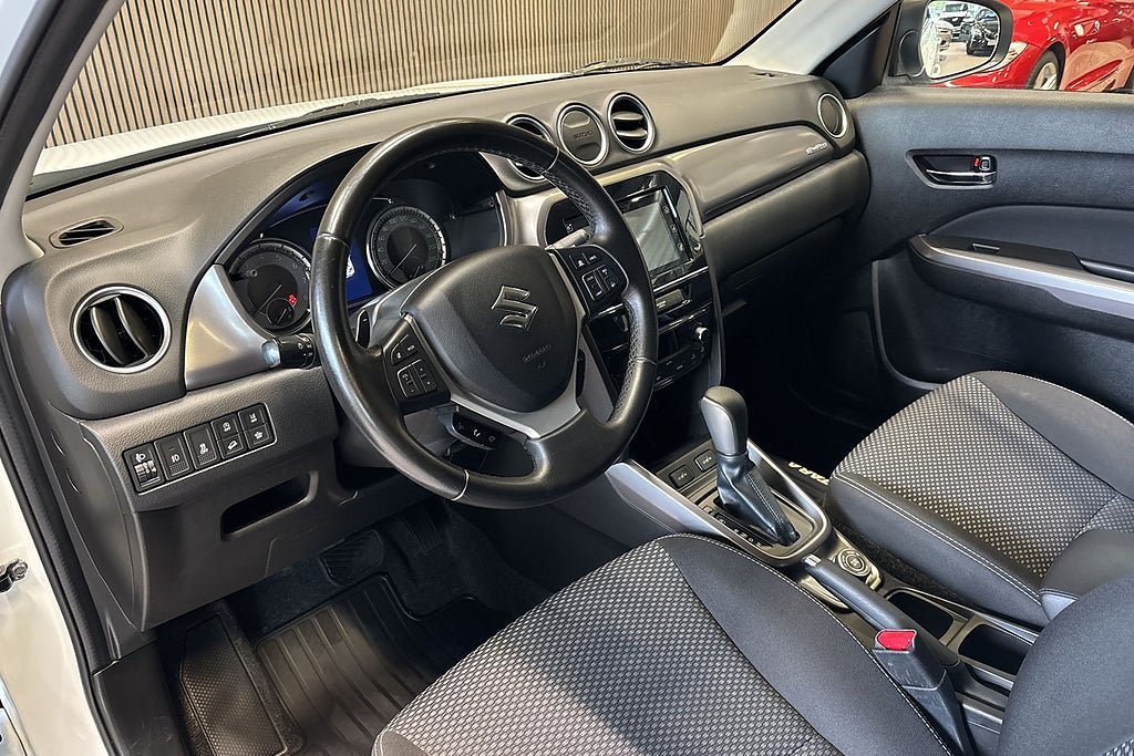 Vehicle Image 6