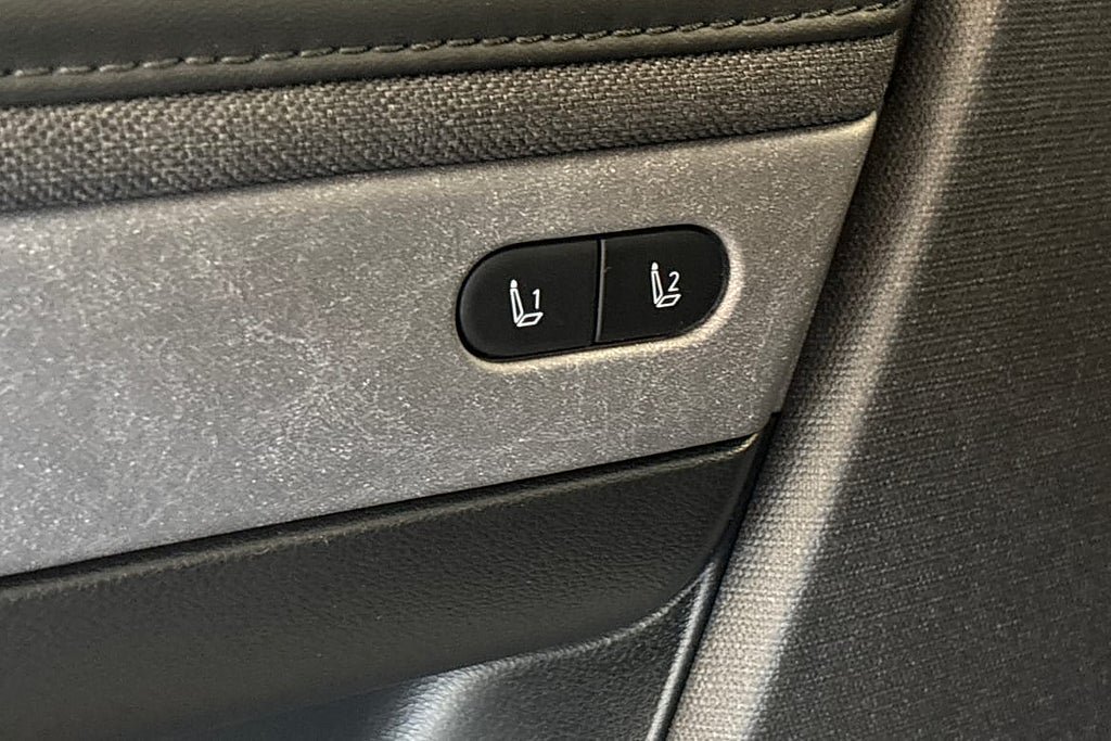 Vehicle Image 27