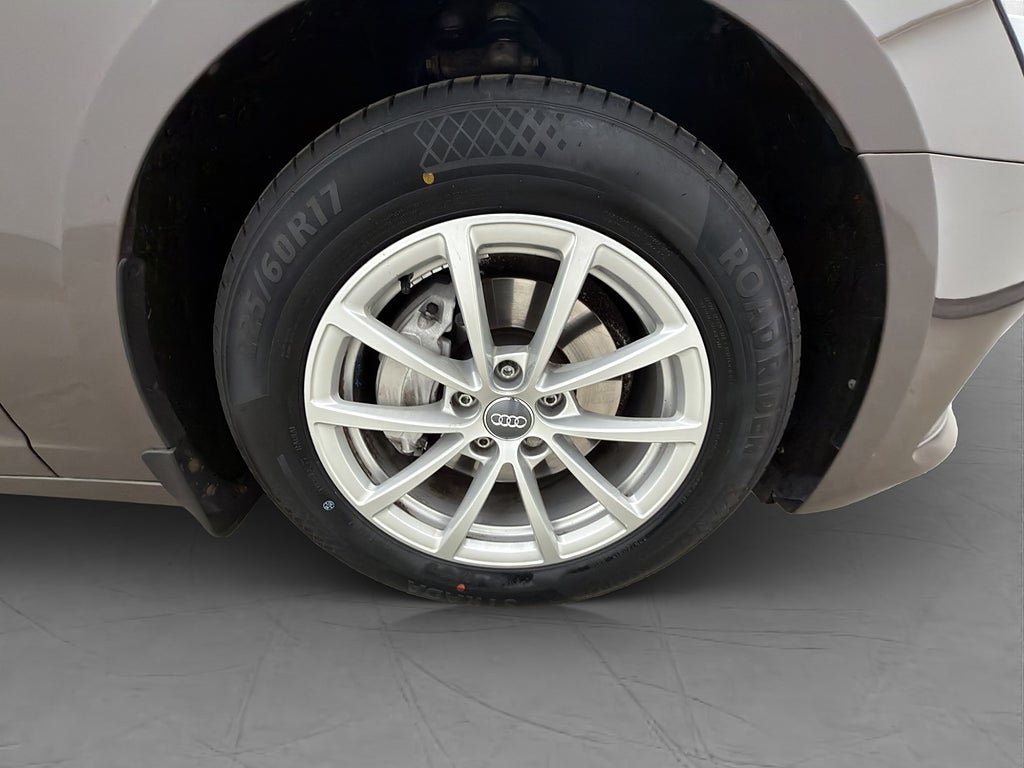 Vehicle Image 33