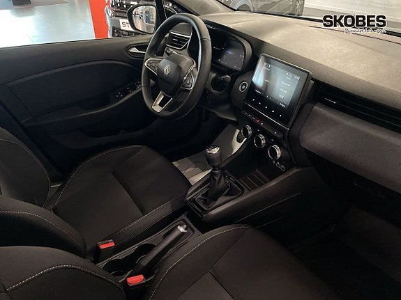 Vehicle Image 18