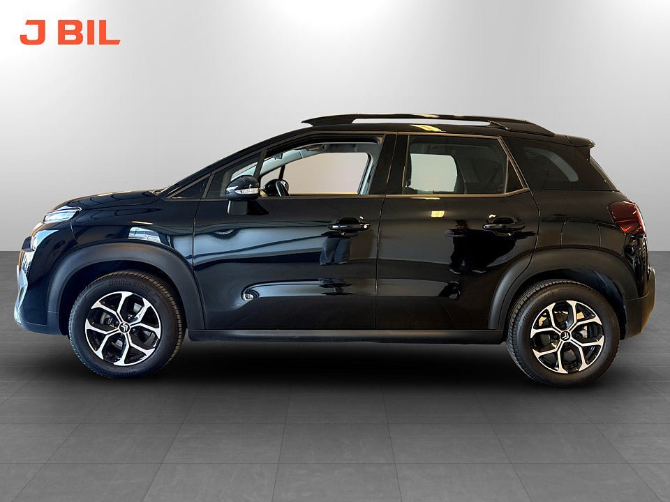 Vehicle Image 12