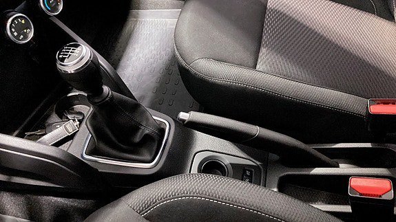 Vehicle Image 13