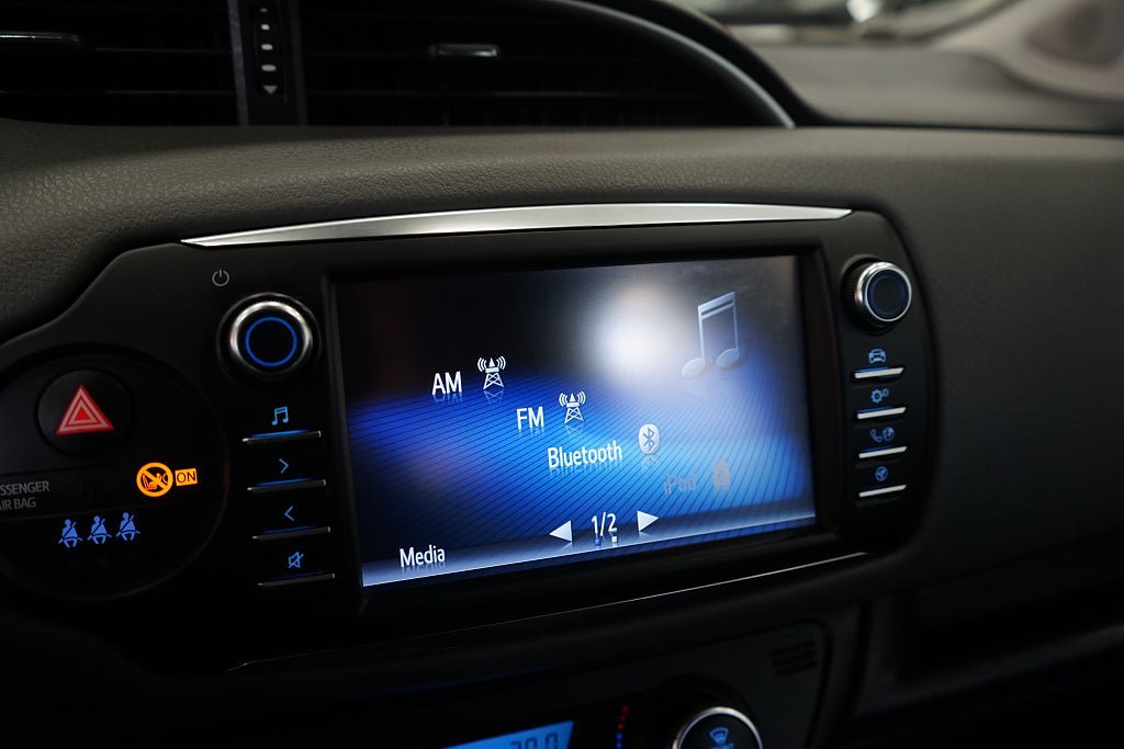 Vehicle Image 19