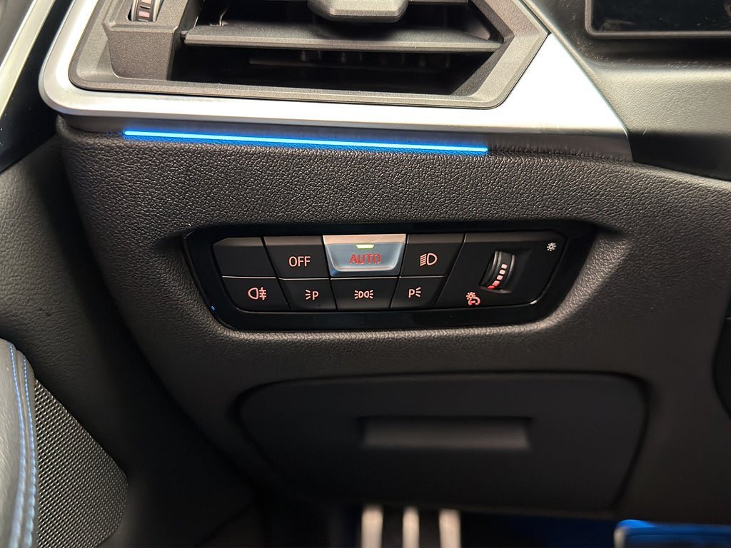 Vehicle Image 38