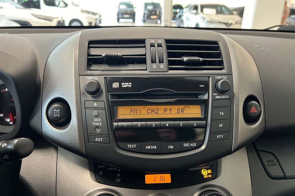 Vehicle Image 13