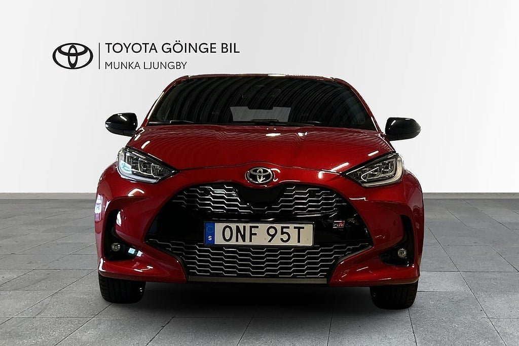 Vehicle Image 6