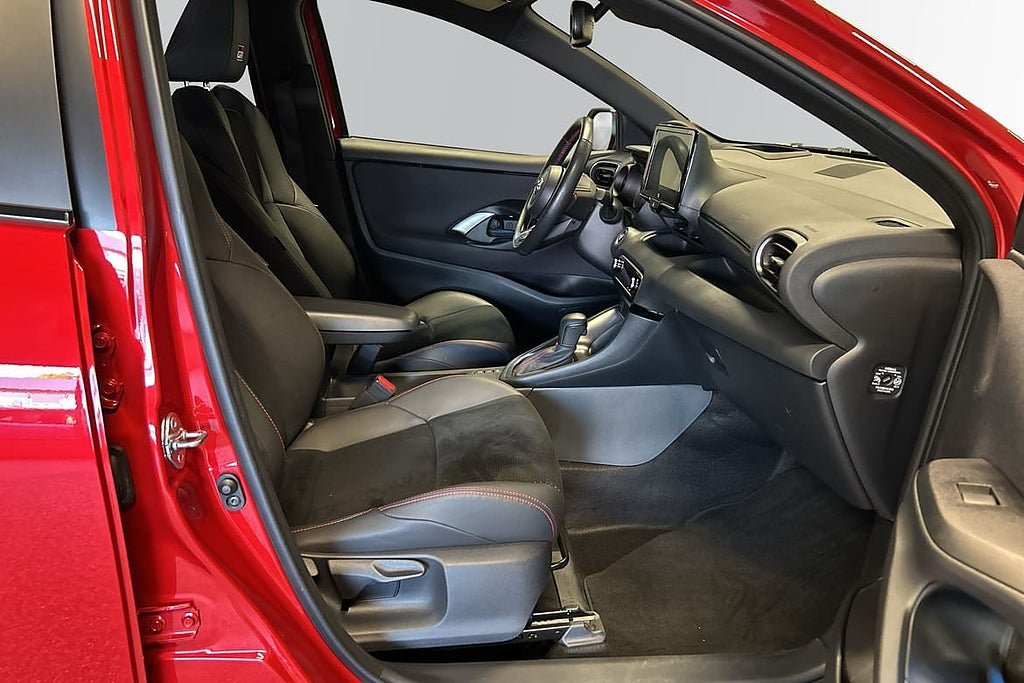 Vehicle Image 7