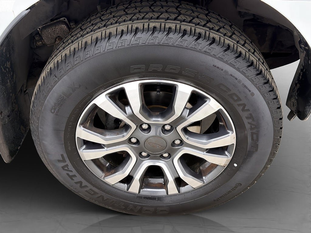 Vehicle Image 36