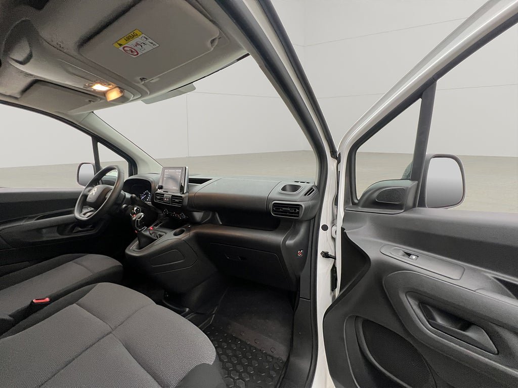 Vehicle Image 31