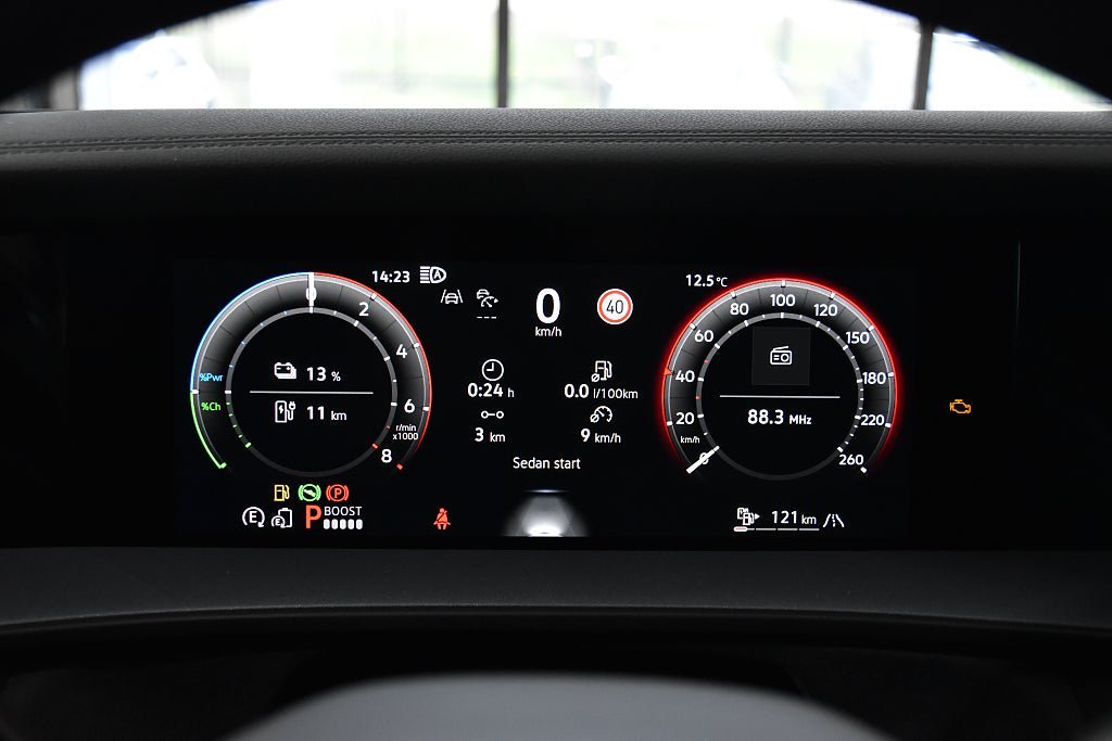 Vehicle Image 14