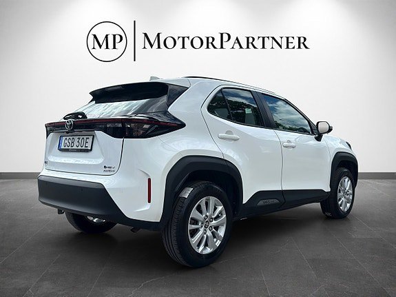 Vehicle Image 7