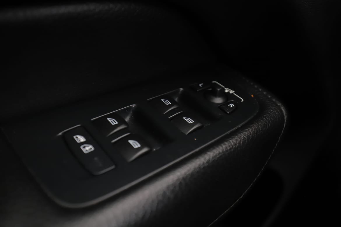 Vehicle Image 36