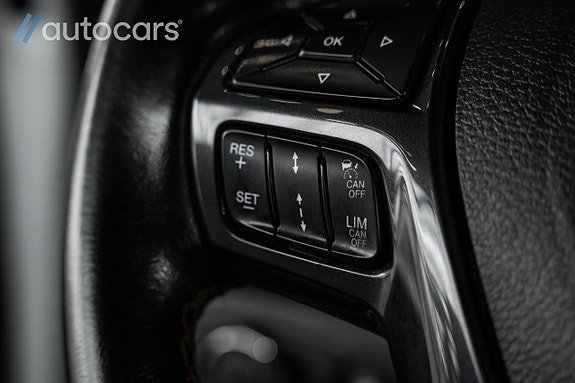Vehicle Image 26