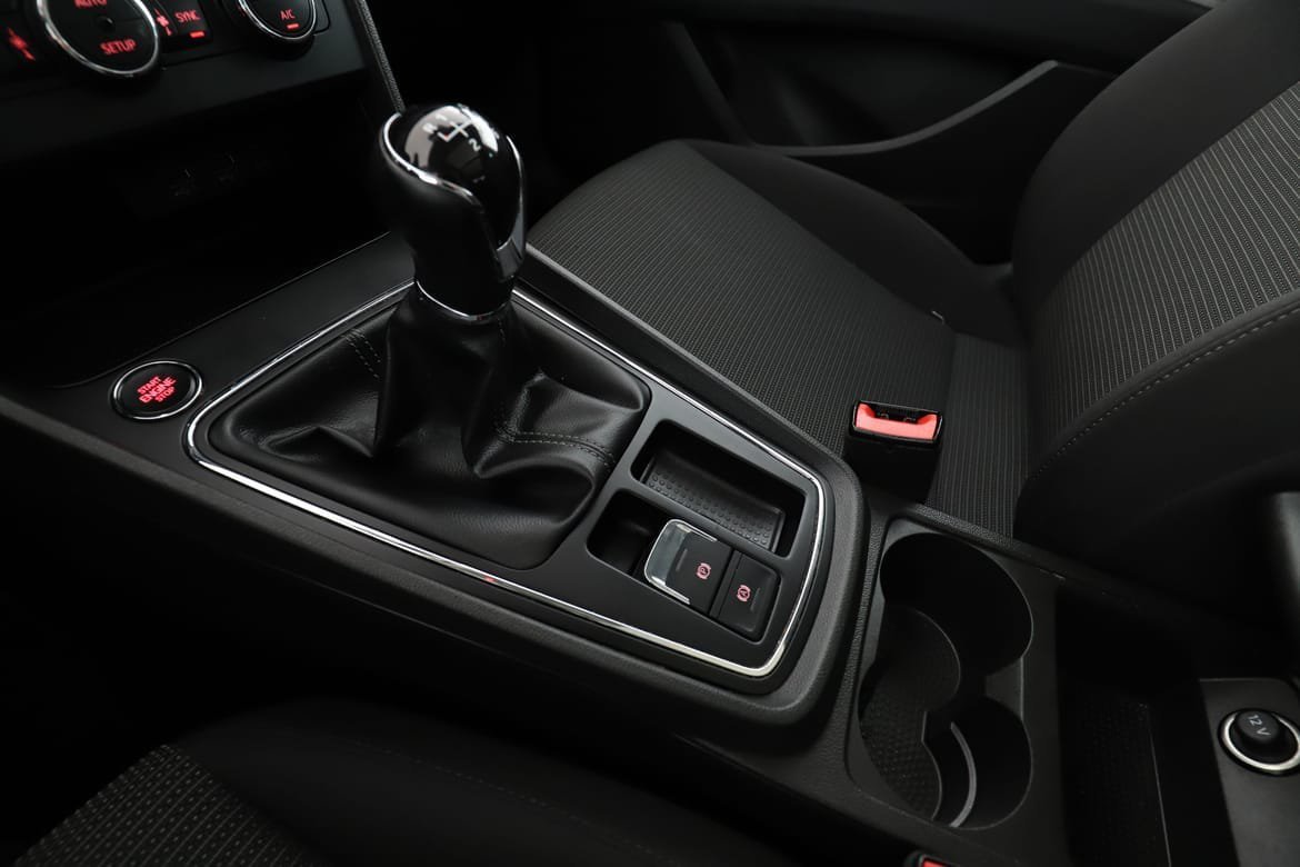 Vehicle Image 25