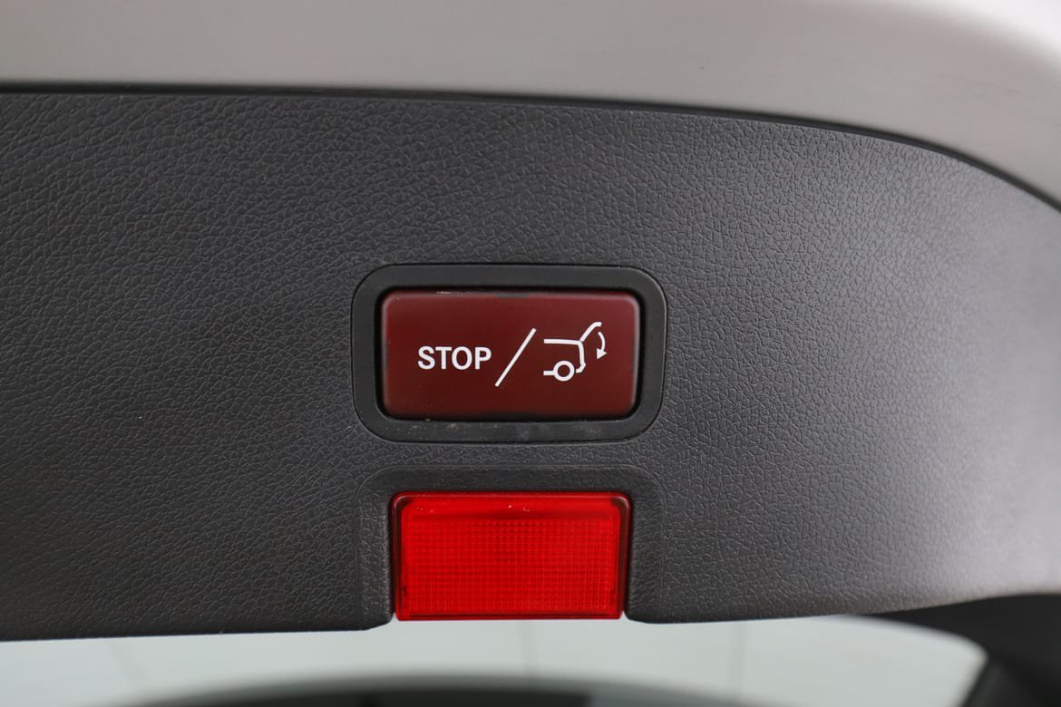 Vehicle Image 38