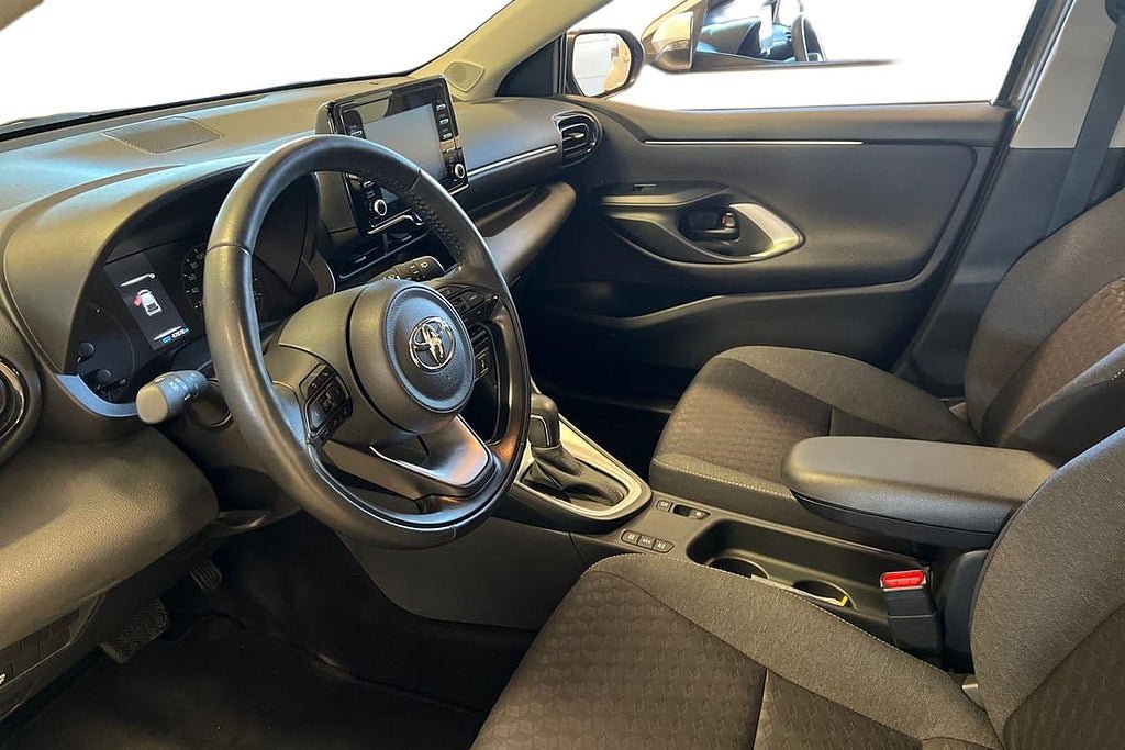 Vehicle Image 14