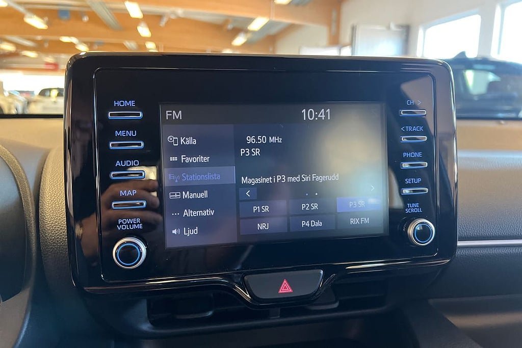 Vehicle Image 15