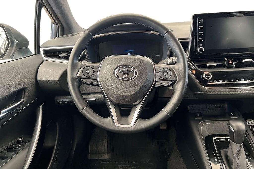 Vehicle Image 11