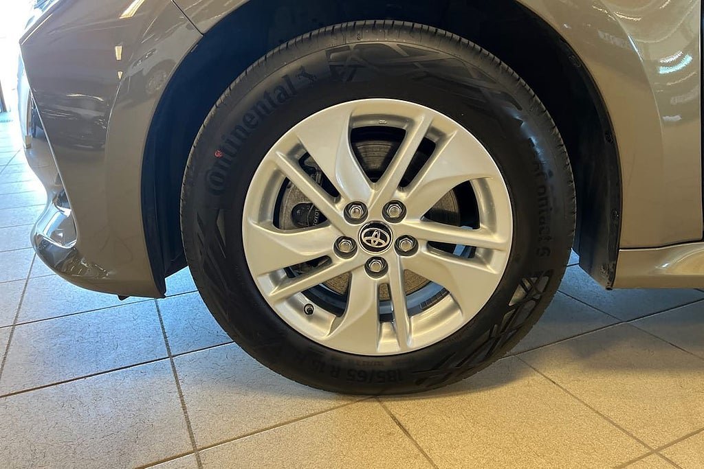 Vehicle Image 17
