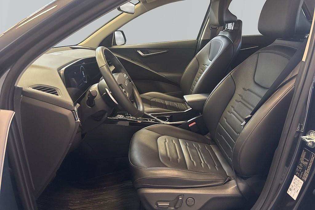 Vehicle Image 9