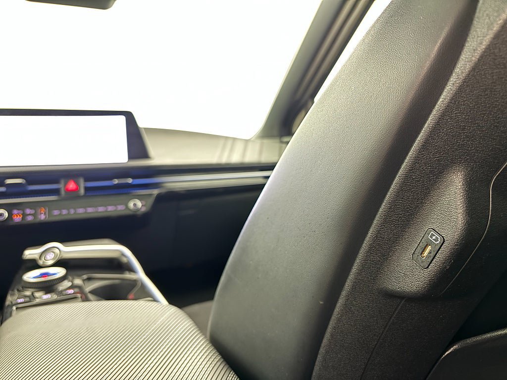Vehicle Image 20
