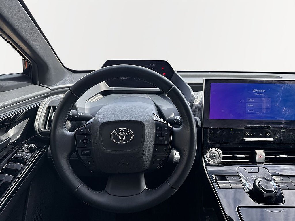 Vehicle Image 10