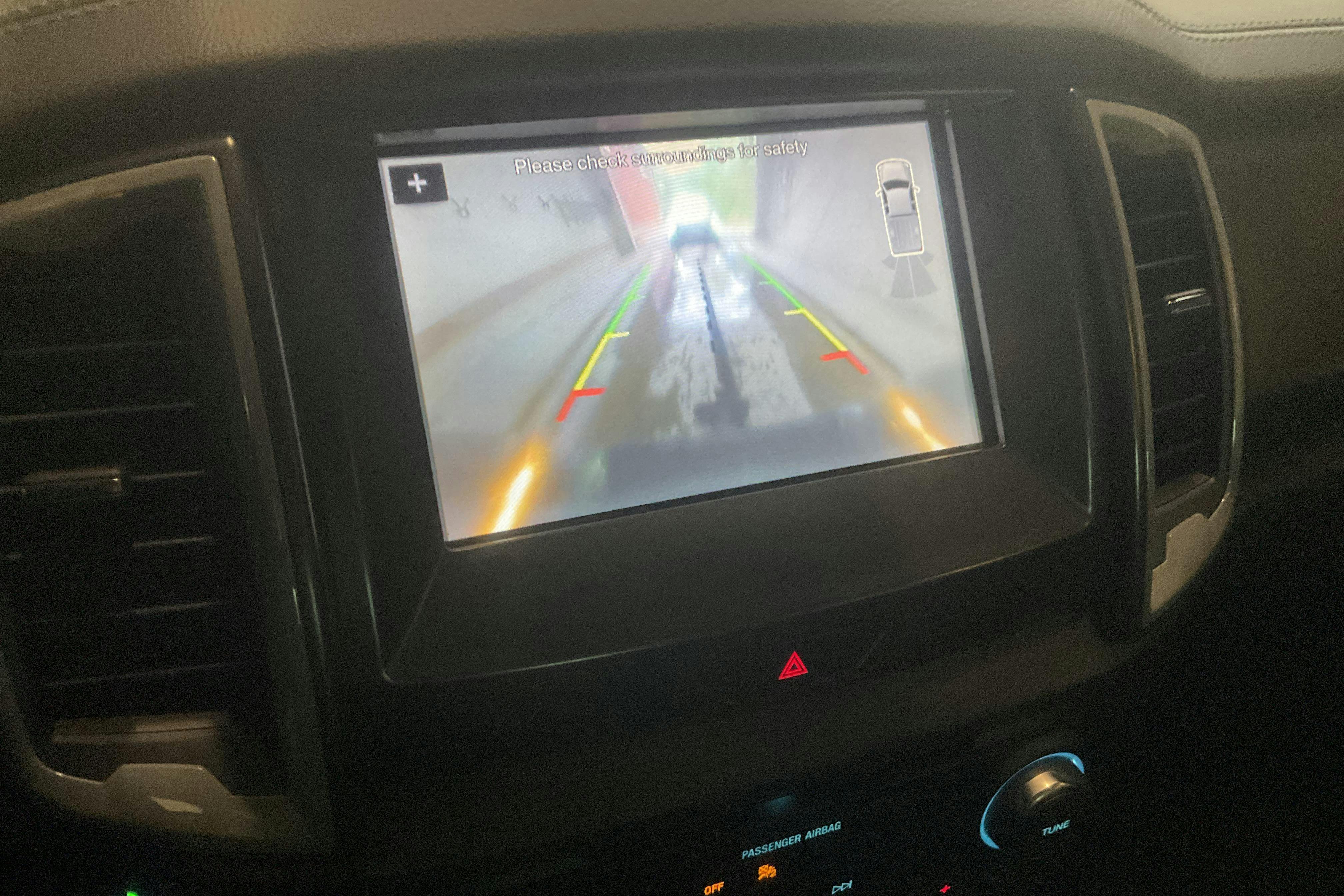 Vehicle Image 12