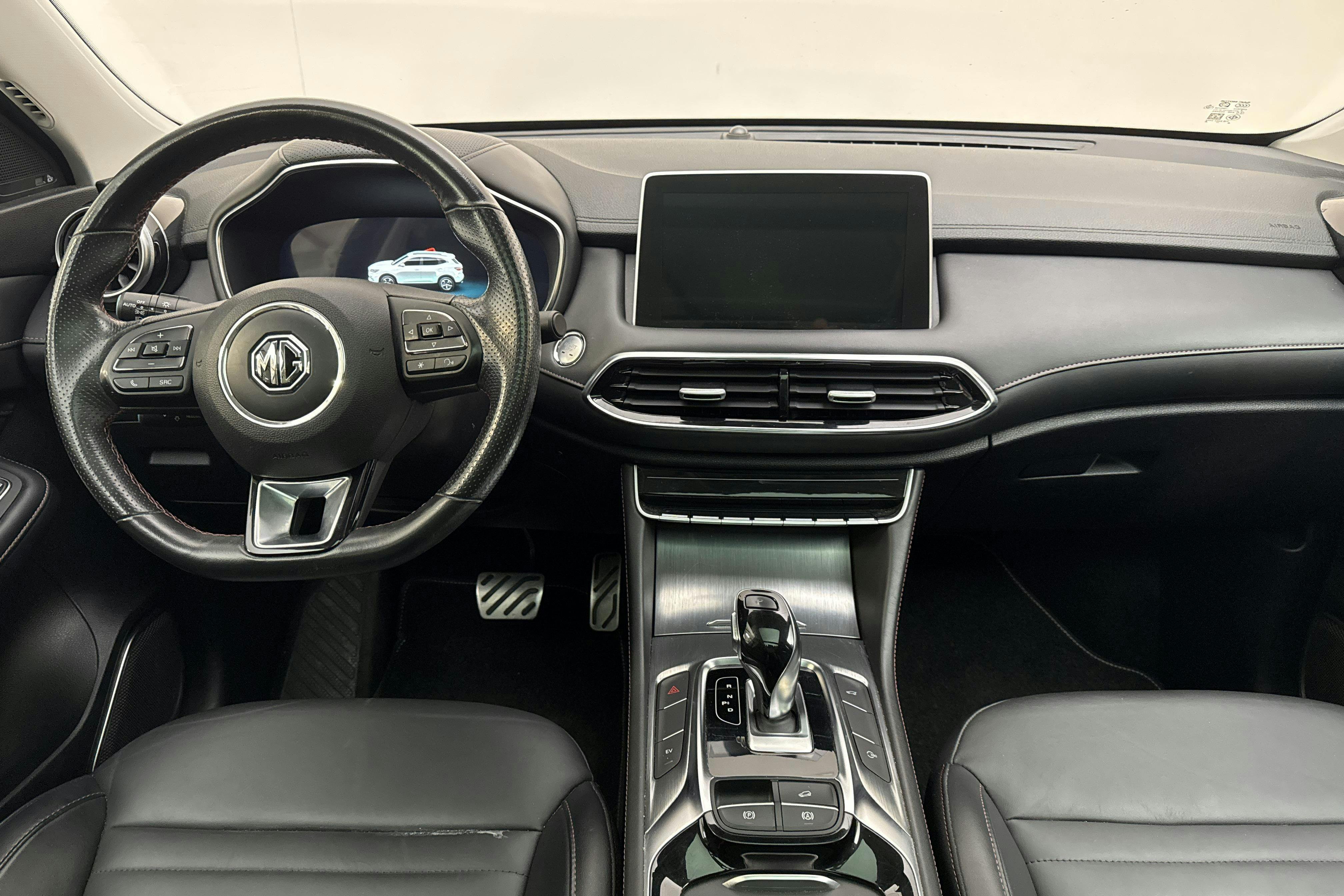 Vehicle Image 6